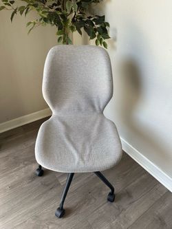 Desk chair