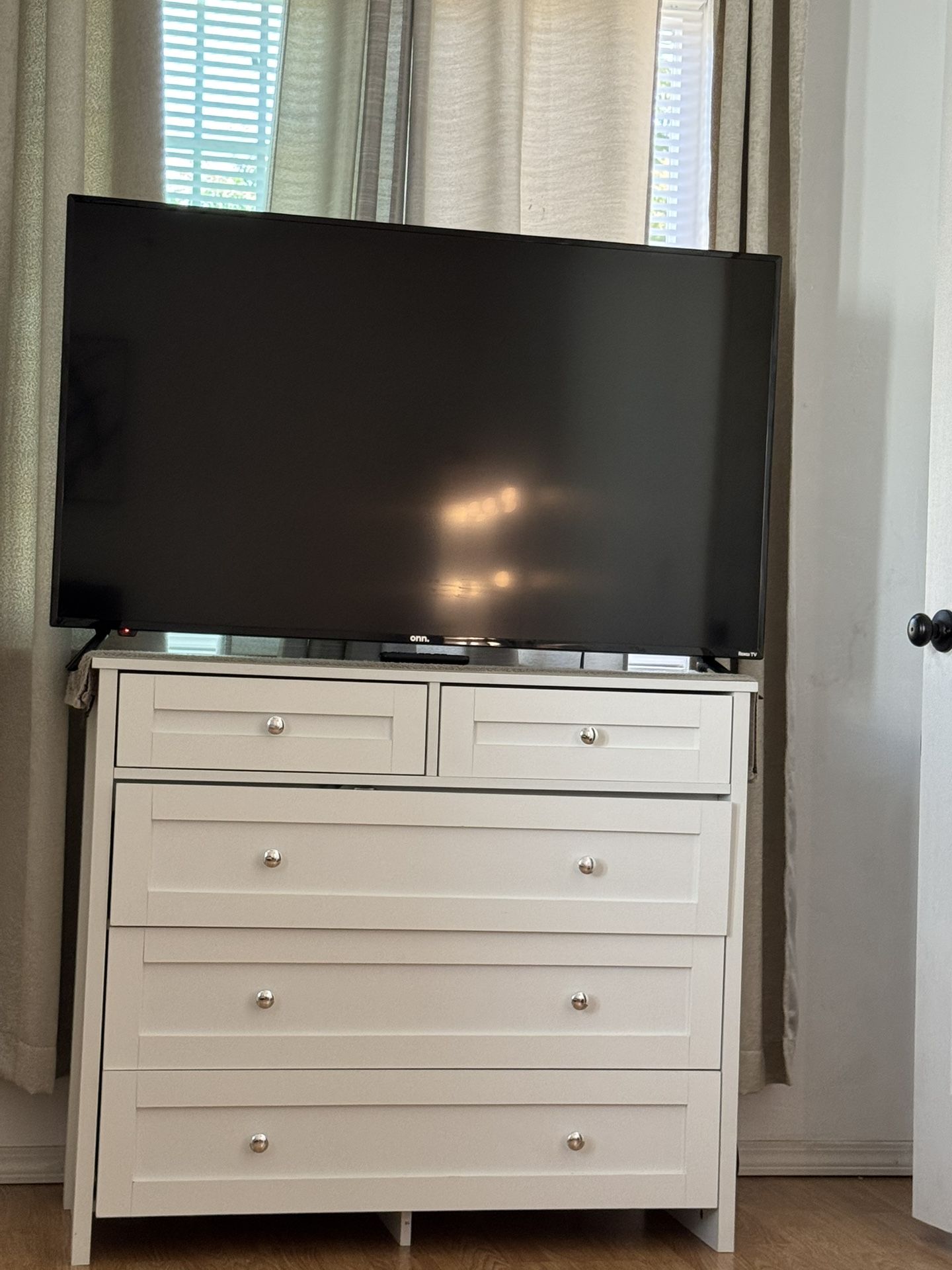 White Dresser