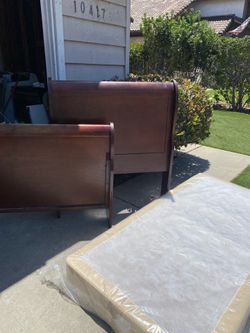 Free bed, headboards, and mattress