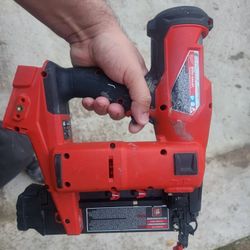 Brad nail gun