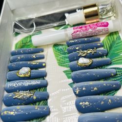 Press On Nails