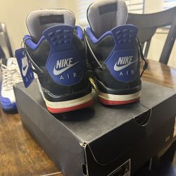 Air Jordan 4 