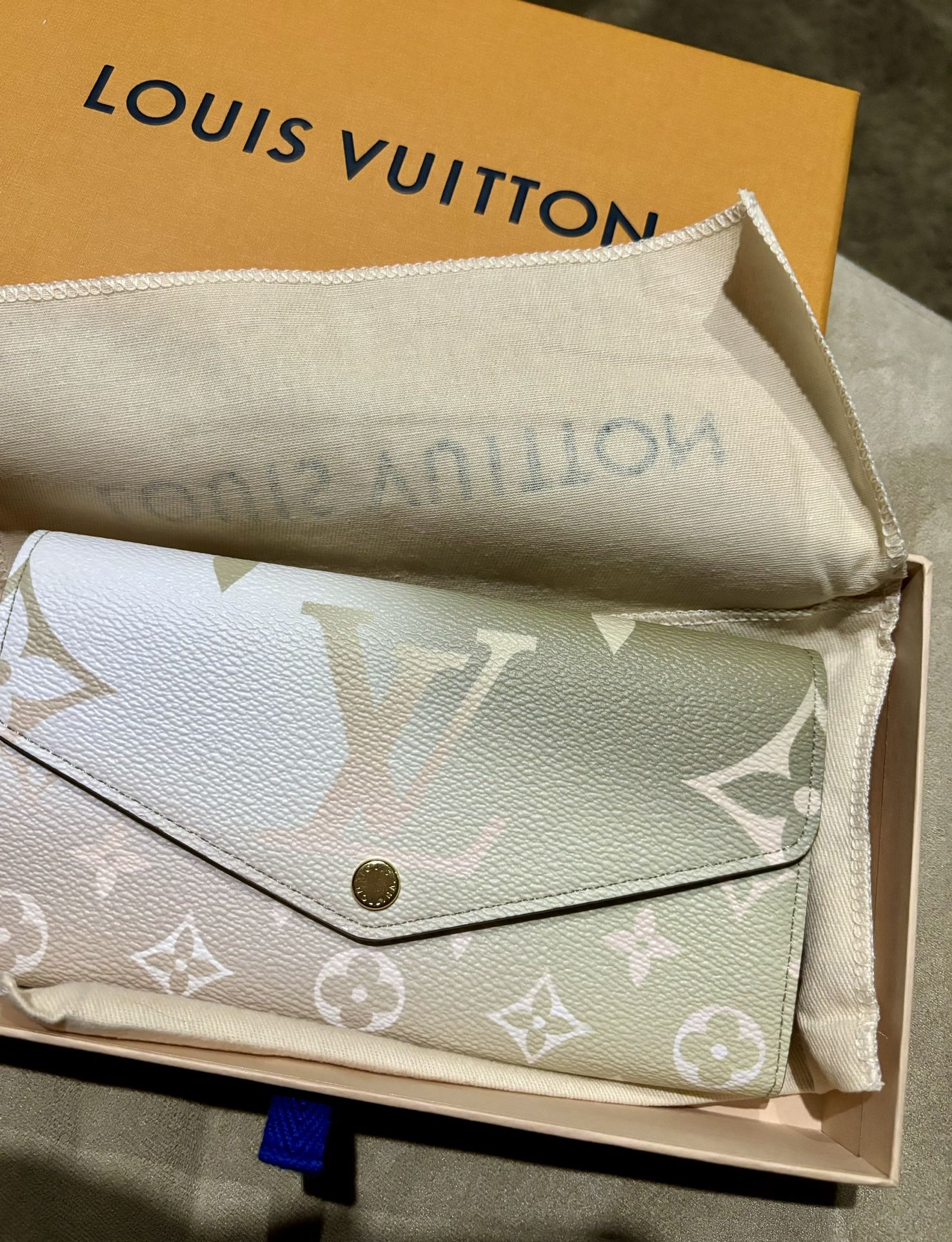 Louis Vuitton Sarah Sunrise Wallet (Authentic) 