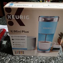 KEURUG K MINI PLUS SINGLE SERVE COFFEE MAKER