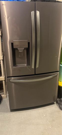 LG French Door Refrigerator with Ice Dispenser