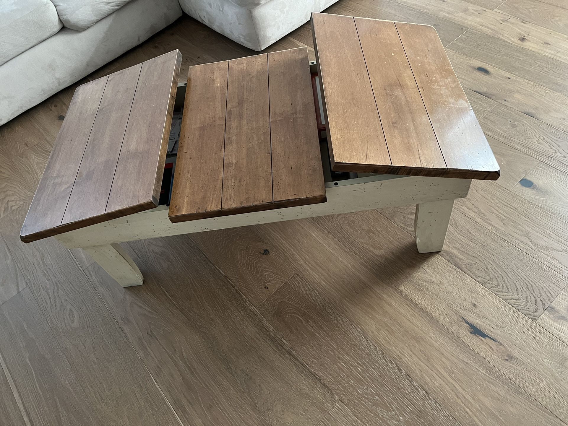 Pottery Barn Coffee Table With Storage 49.5Lx25Dx18.5H