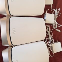 Orbi 960 series WiFi mesh system -3 pack