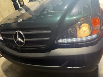 2002-2005 Mercedes ML320 Projector LED Headlights 