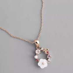 Rose Gold Plated Halo Flower Necklace