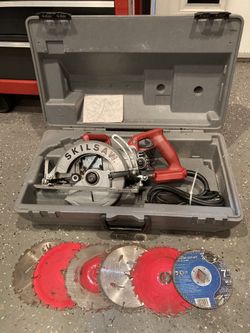Saw Skilsaw Magnesium Like New + Case/6 Blades