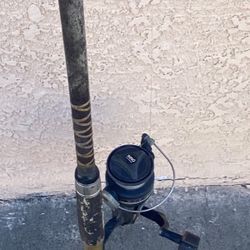 7’ Fishing Pole With Rail