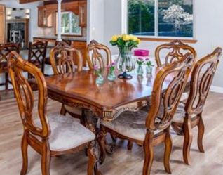 Dining room Table and chairs