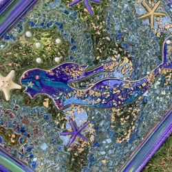 Pretty Mermaid Picture Resin Broken Glass 