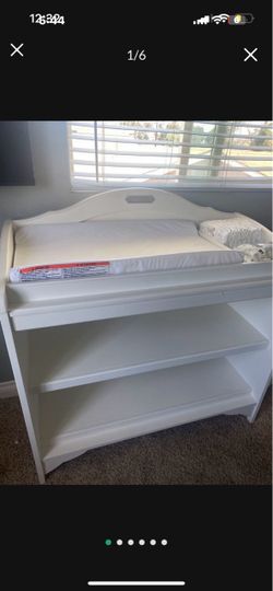 Baby changing table