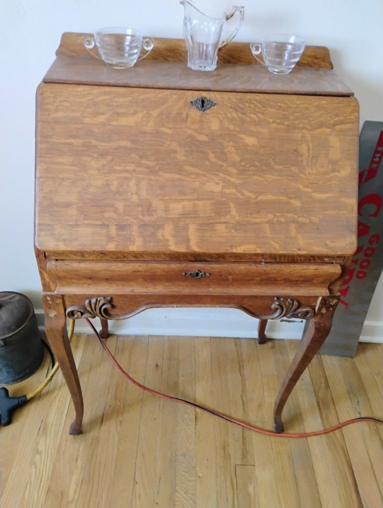 Oak Victorian Desk 1900s