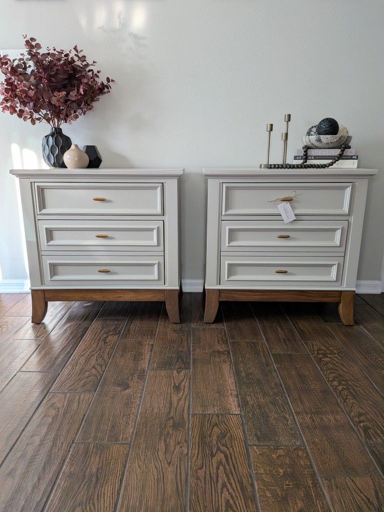 Set of (2) Oversized Nightstands / End Tables