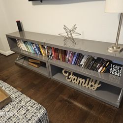 2 Bookshelves 