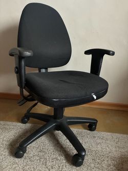 Rolling office chair for sale