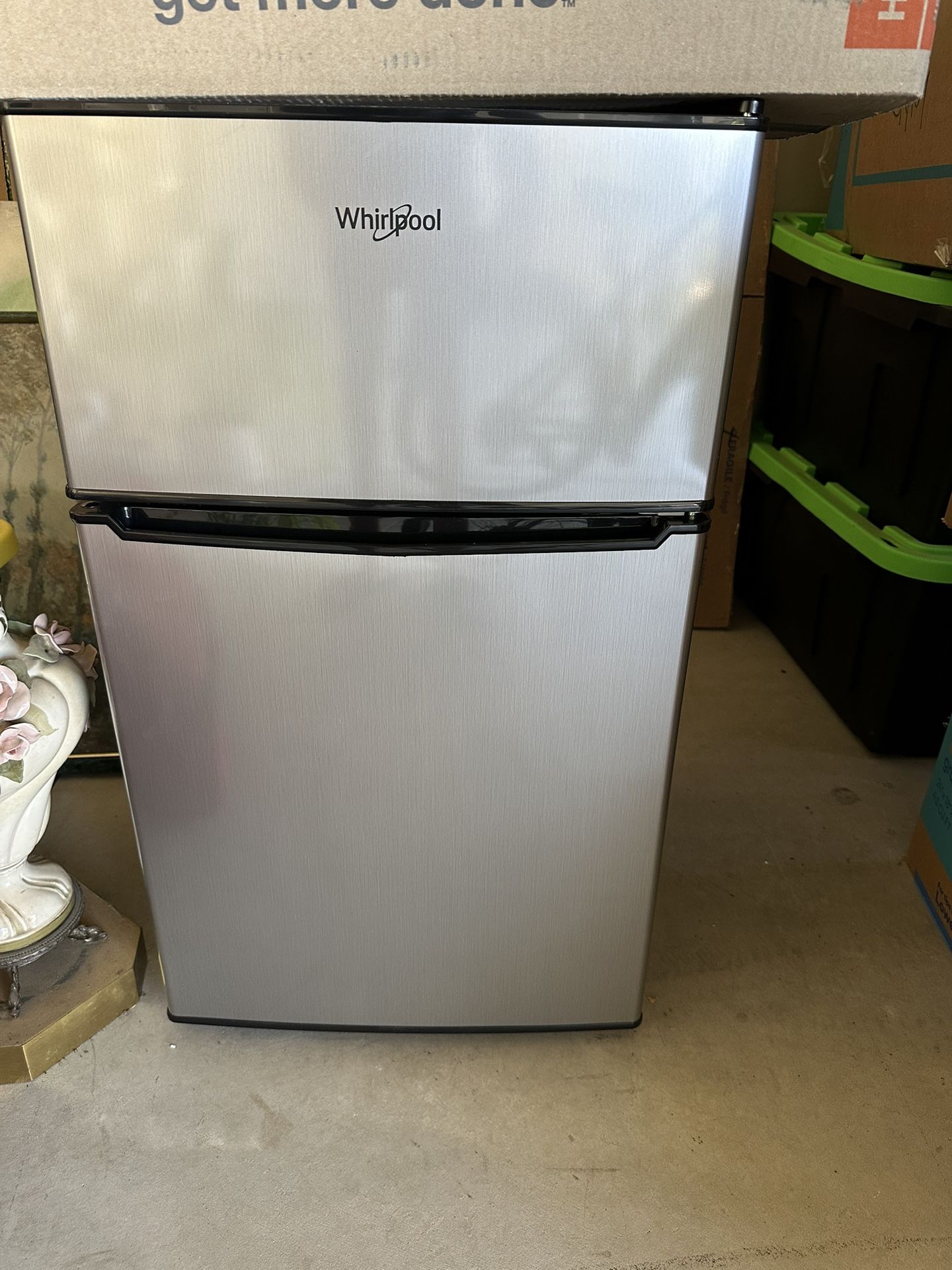 Whirlpool Mini Refrigerator