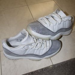 Jordan 11 Retro Low Year Of The Snake 