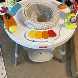 Skip Hop Activity Center 