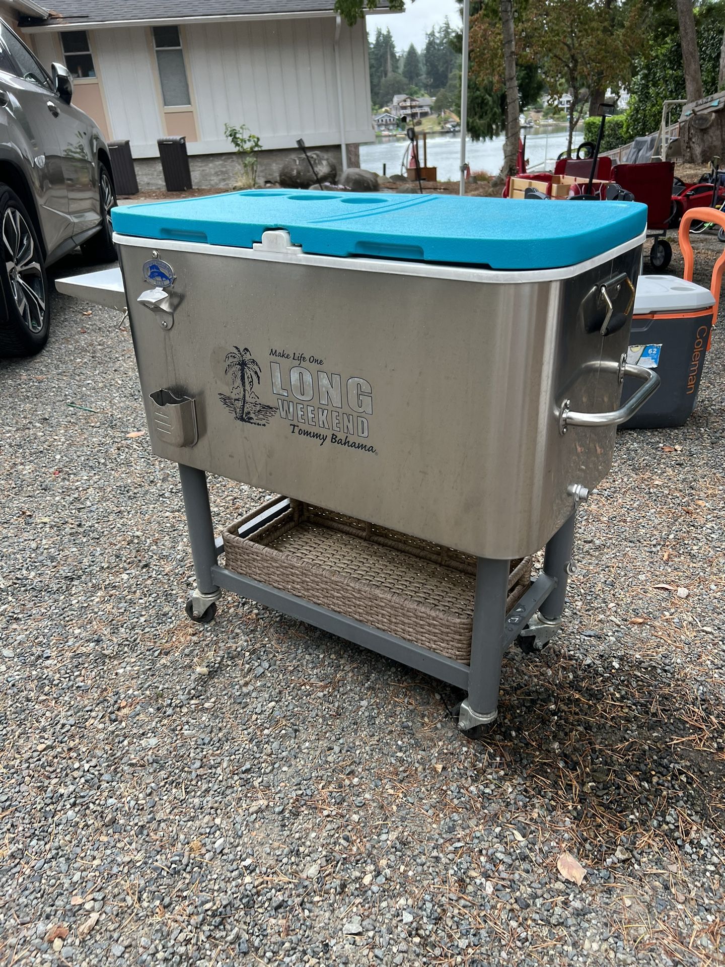 Tommy Bahama Cooler And Stand