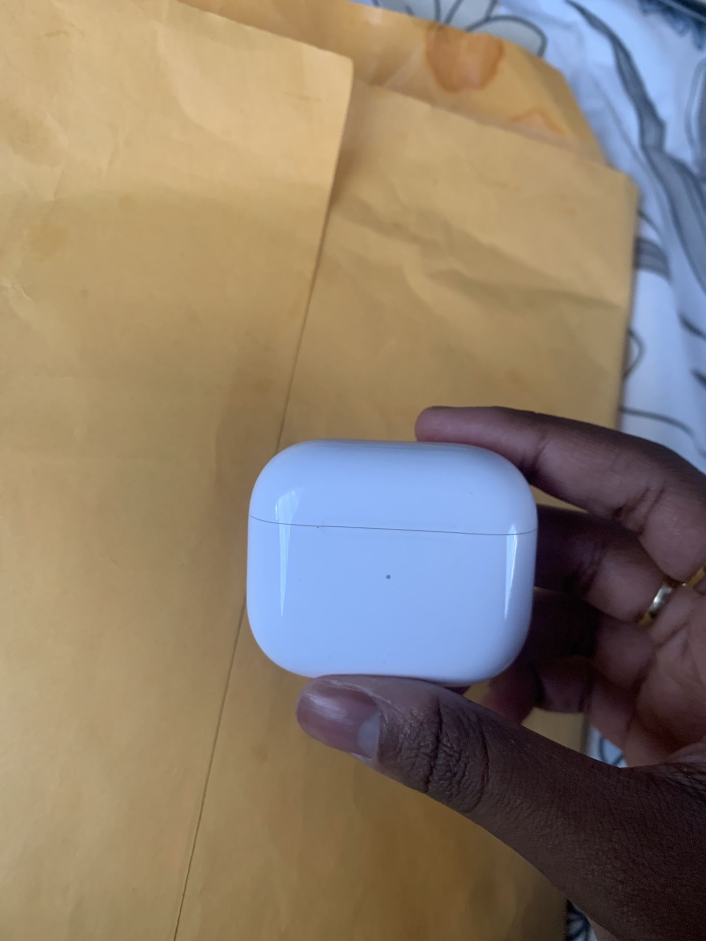 AirPods Gen 3