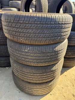 235/65r17 Falken tires en excelentes condiciones de vida las 4