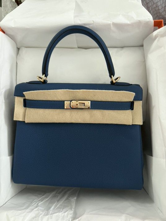 Kelly 25 Togo Blue Tie