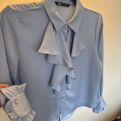 Perfect blue for Spring 26!  Zara size large