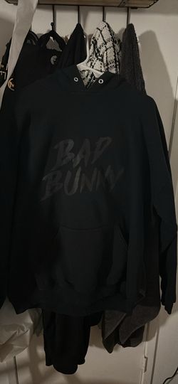 Bad Bunny Sweater. Size Xl