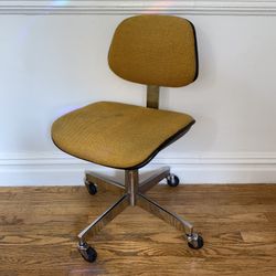 1970s Secretary Rolling Chair 