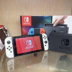 Nintendo Switch W White Joycons, Original Dock, and Zelda Case 