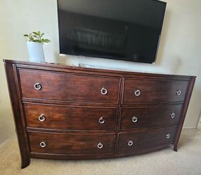 Dresser & Mirror