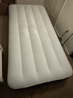 Intex twin size air mattress