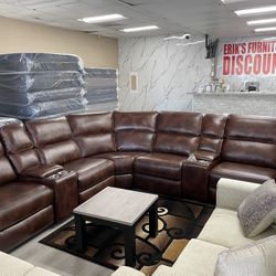 LEATHER SECTIONAL POWER RECLINERS!
