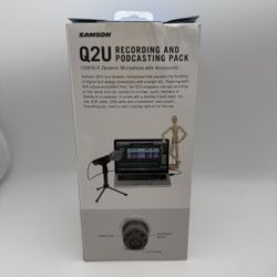 Samson Q2U USB/XLR Dynamic Microphone - Recording & Podcasting Pack