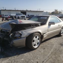 Parts are available  from 1 9 9 9 Mercedes-Benz S L 5 0 0 