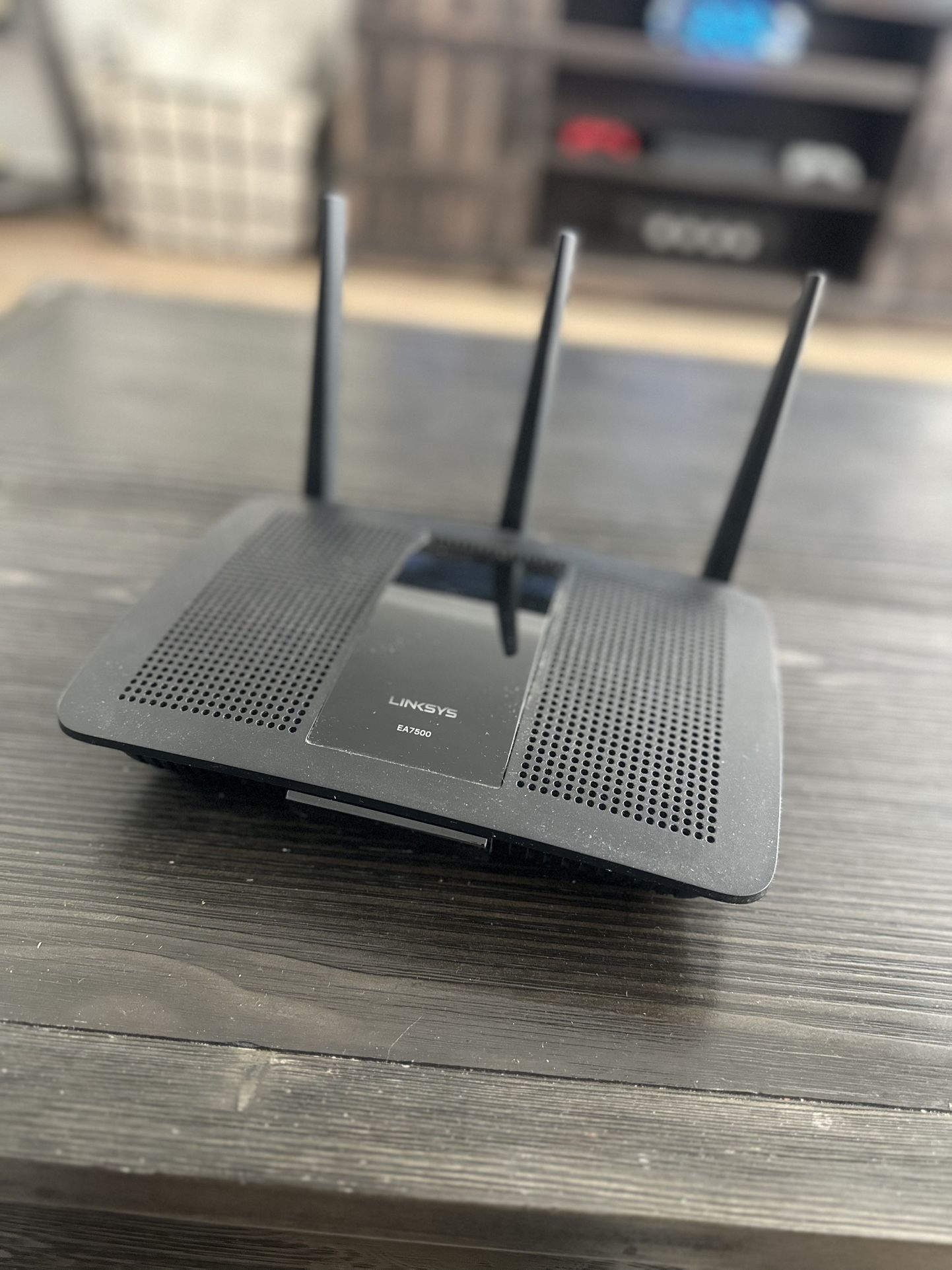 Linksys EA7500 Dual-Band Wi-Fi Router for