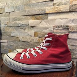 Unisex M6 W6.5 Converse Chuck Taylor All Star high-top sneaker in red canvas EUC