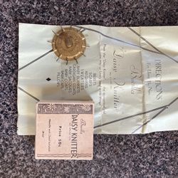 Vintage Daisy Knitter