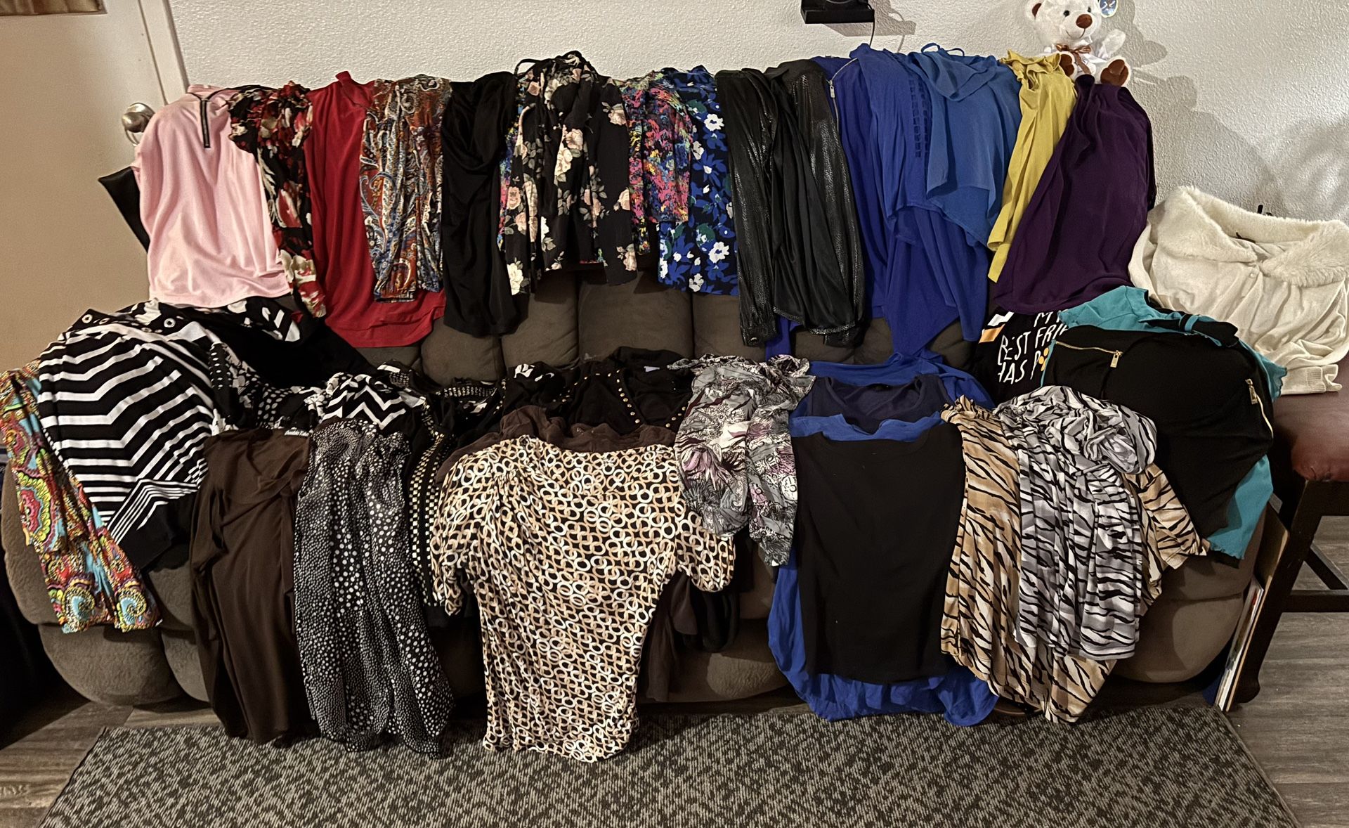 Women’s Clothes — Blouses, dresses & pants