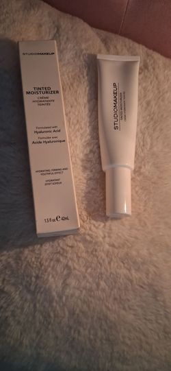 Studio Makeup Tinted Moisturizer