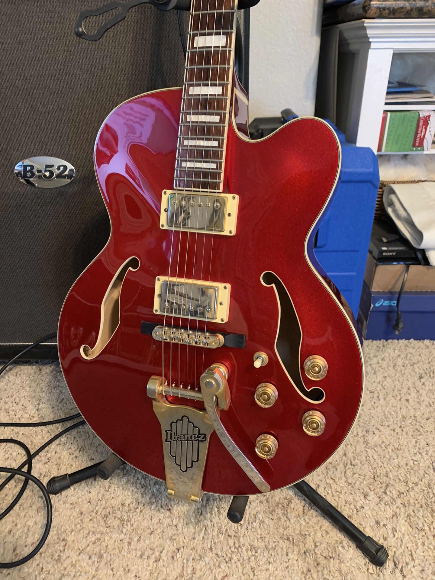 Ibanez Artcore 335 Metallic Candy Apple Red Hollow Body Electric Guitar - Like New - Gorgeous!