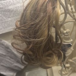 Brown Hair Extetions W Blond Highlights Pony Tail 