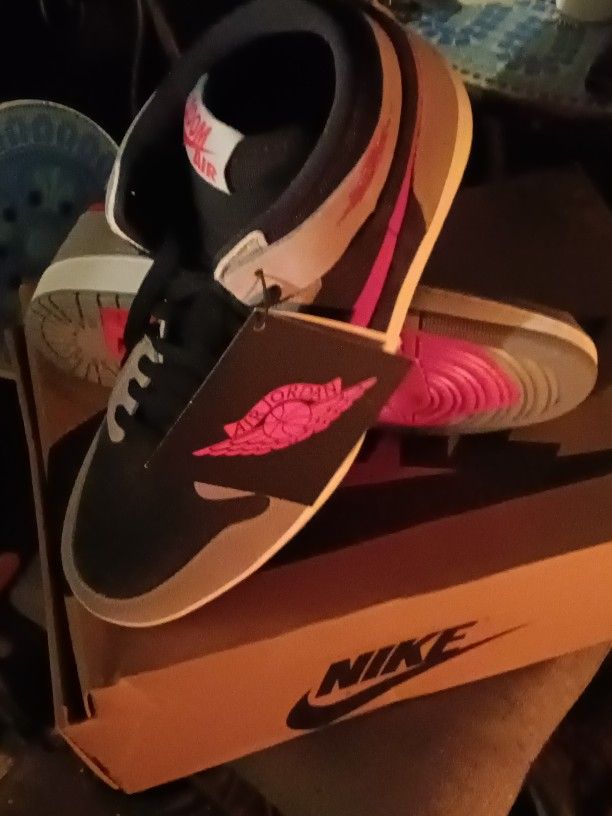AJ 1ZOOM AIR JORDANS