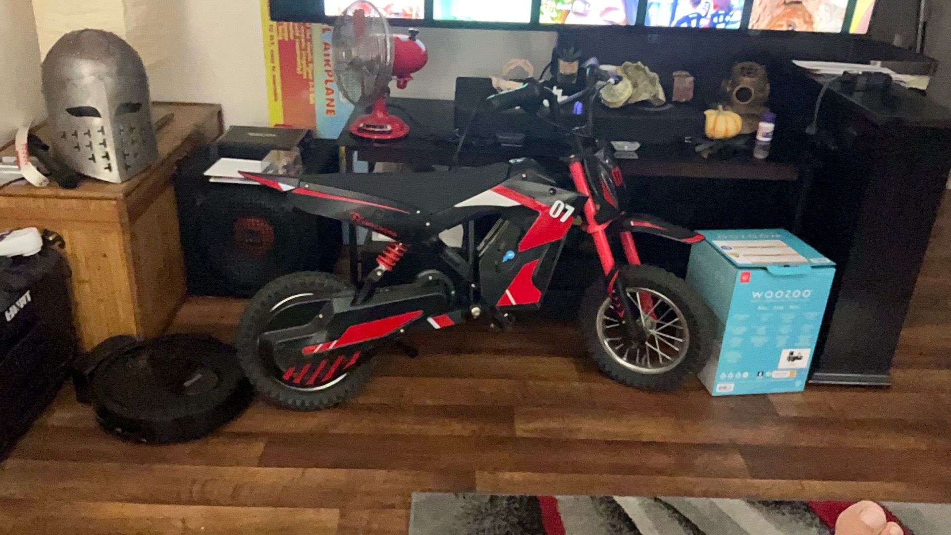 Evercross E dirt bike ** needs battery only** Great cond $500 retail. 1st $60 takes it‼️‼️‼️‼️