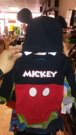 MICKEY MOUSE 3 MONTH OUTFIT WITH LITTLE HAT