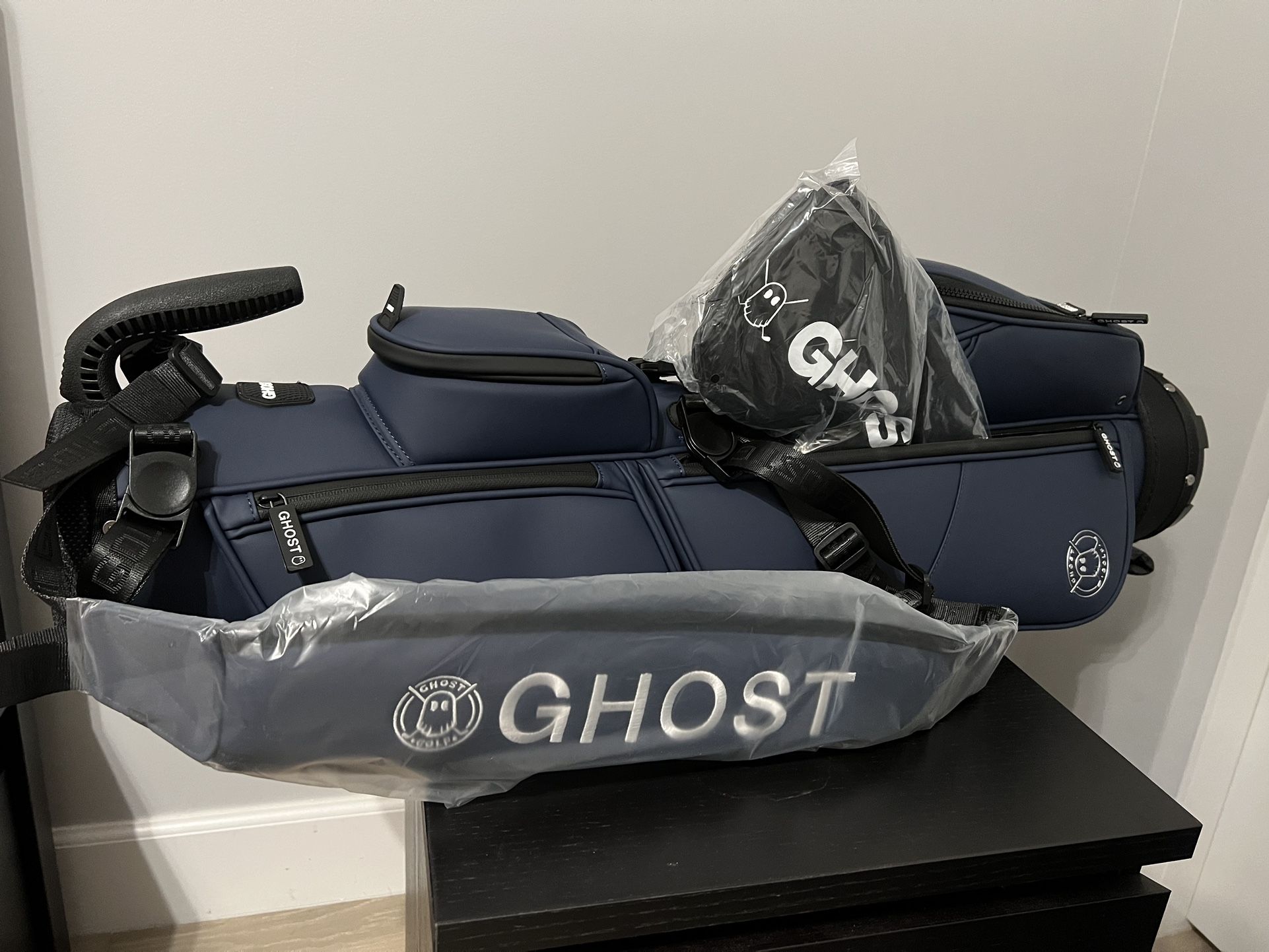 Brand New PATRIOT Ghost Golf golf bag Weekender Sunday 