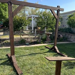 Event Arbor and Used For Backdrop Arrangements For Events